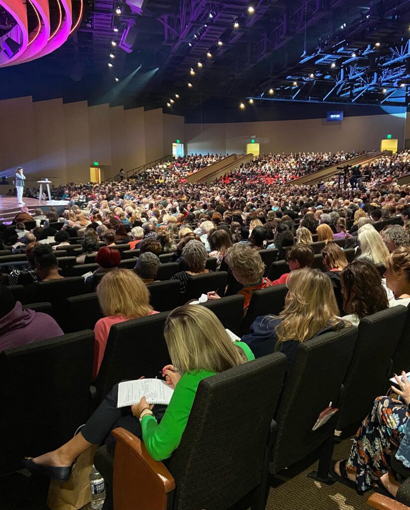 Over 3000 women at the going beyond live conference